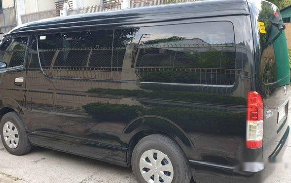 Selling Black Toyota Hiace 2018 at 1900 km in Quezon City-3