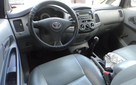 2008 Toyota Innova for sale in Quezon City-4