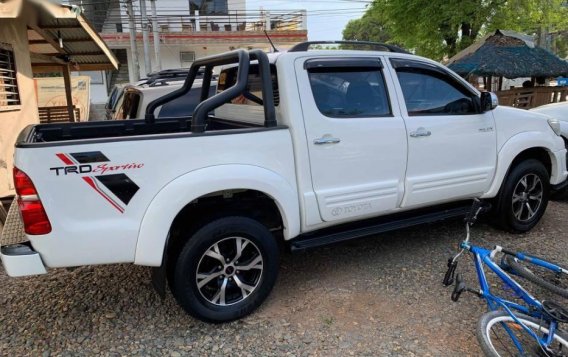Selling Toyota Hilux 2015 at 40000 km in Santiago
