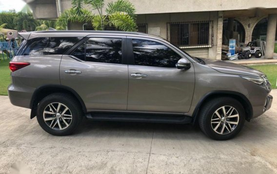 Selling Toyota Fortuner 2016 Automatic Diesel in Cebu City-2