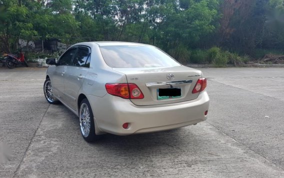 Selling 2nd Hand Toyota Altis 2010 Automatic Gasoline in Manila-5