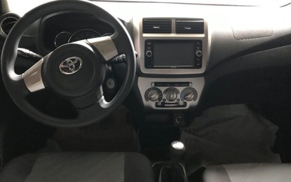 White Toyota Wigo 2017 for sale in Manual-5