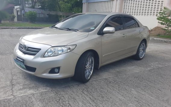 Selling 2nd Hand Toyota Altis 2010 Automatic Gasoline in Manila-1