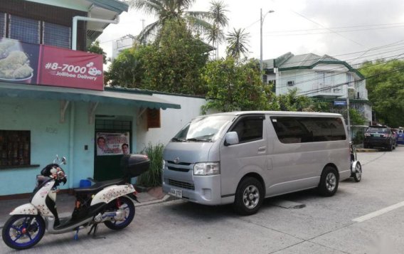 Selling 2nd Hand Toyota Hiace 2015 Manual Diesel at 80000 km in Pasig-2