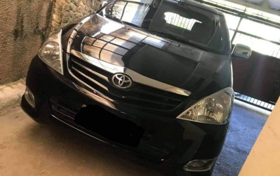 Selling Toyota Innova 2012 Automatic Diesel in Makati