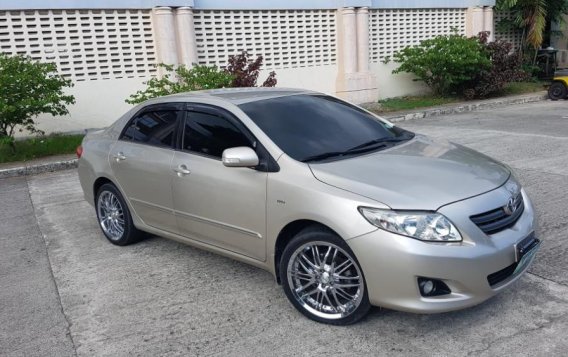 Selling 2nd Hand Toyota Altis 2010 Automatic Gasoline in Manila