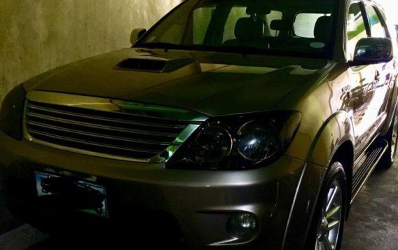 Toyota Fortuner 2007 Automatic Diesel for sale in Tayabas-3