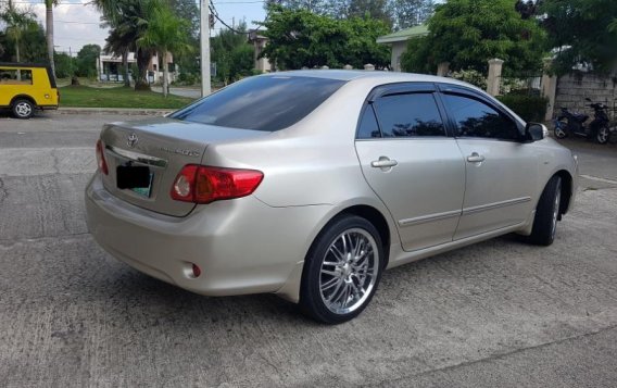 Selling 2nd Hand Toyota Altis 2010 Automatic Gasoline in Manila-6