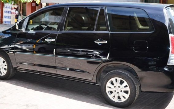 Sell 2010 Toyota Innova Automatic Diesel at 80000 km in Pasig-3