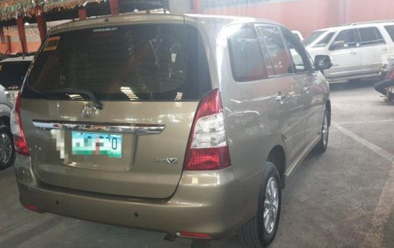 2nd Hand Toyota Innova 2012 Automatic Gasoline for sale in Quezon City-3