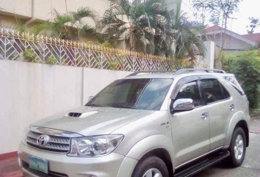 Selling 2nd Hand Toyota Fortuner 2008 at 70000 km in Angeles-2