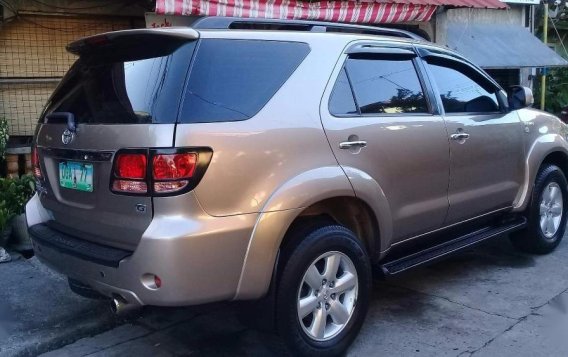 Selling Toyota Fortuner 2006 Automatic Gasoline in Bacoor-3