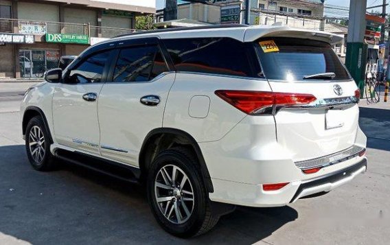 Selling White Toyota Fortuner 2016 in Meycauayan-4