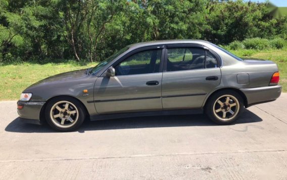 Selling 2nd Hand Toyota Corolla in Bacoor-1