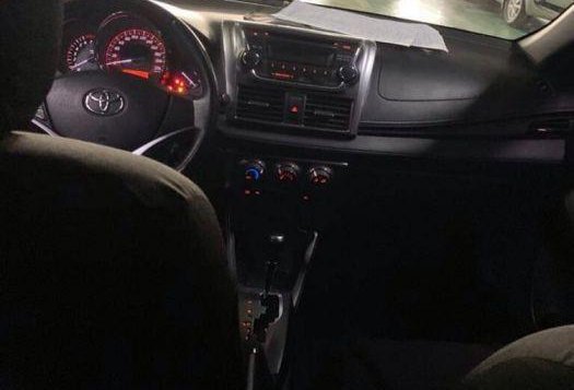 2nd Hand Toyota Yaris 2014 for sale in Manila-3