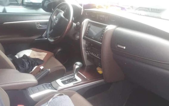 Selling 2nd Hand Toyota Fortuner 2018 in Quezon City-2