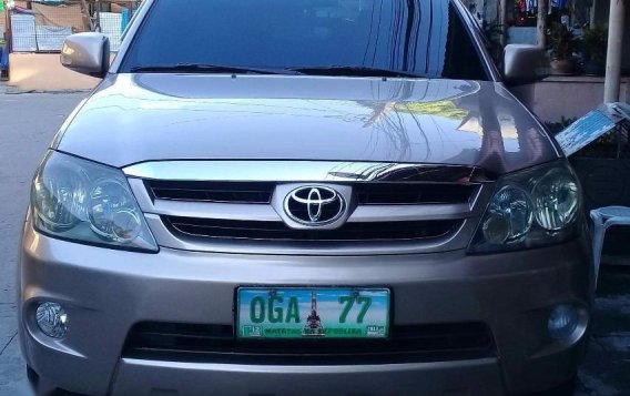 Selling Toyota Fortuner 2006 Automatic Gasoline in Bacoor-1