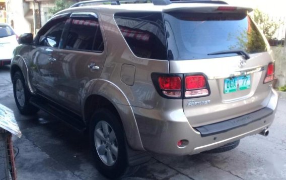 Selling Toyota Fortuner 2006 Automatic Gasoline in Bacoor-5