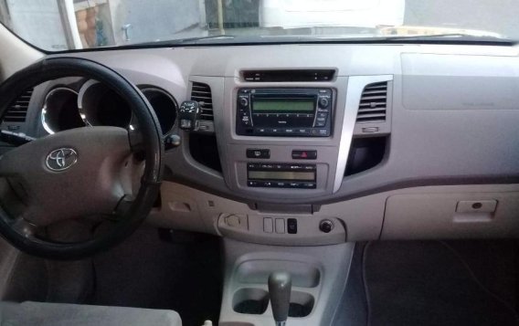 Selling Toyota Fortuner 2006 Automatic Gasoline in Bacoor-6