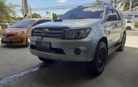 Selling Toyota Fortuner 2010 at 90000 km in Tarlac City-7