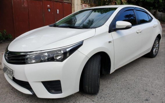 Selling 2nd Hand Toyota Altis 2015 Manual Gasoline at 40000 km in Quezon City-2