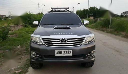 Toyota Fortuner 2015 Manual Diesel for sale in Manila-2