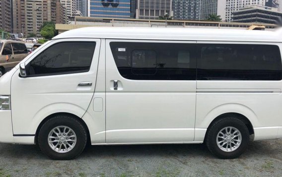 Selling 2nd Hand Toyota Hiace 2019 in Pasig-8