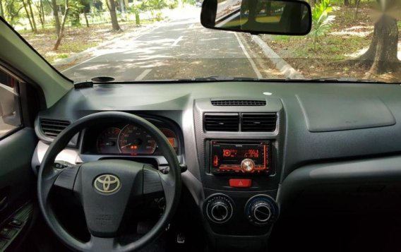 Selling Toyota Avanza 2014 Automatic Gasoline in Quezon City-5