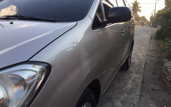 2011 Toyota Innova for sale in Cabanatuan-1