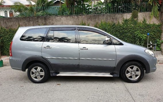 Selling 2nd Hand Toyota Innova 2007 Automatic Gasoline at 58000 km in Quezon City-3