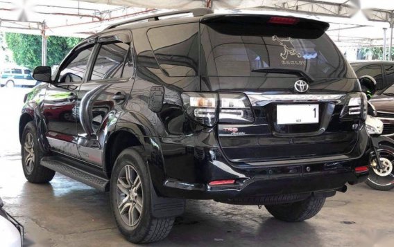 Sell 2nd Hand 2015 Toyota Fortuner at 26000 km in Makati-8