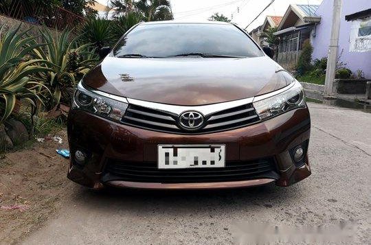 Brown Toyota Innova 2014 for sale Automatic