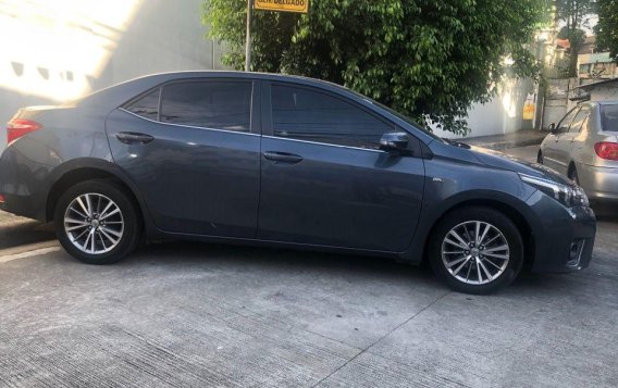 2nd Hand Toyota Altis 2014 for sale in Pasig-1