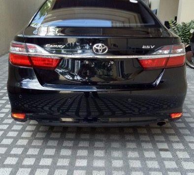 Toyota Camry 2016 Automatic Gasoline for sale in Quezon City-2