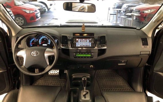 Sell 2nd Hand 2015 Toyota Fortuner at 26000 km in Makati-3