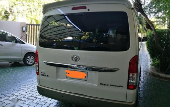 2015 Toyota Hiace for sale in Quezon City-3