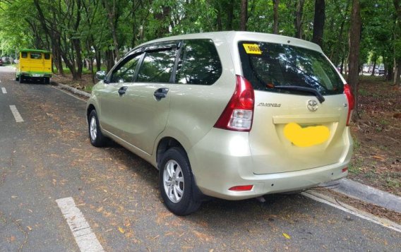 Selling Toyota Avanza 2014 Automatic Gasoline in Quezon City-3