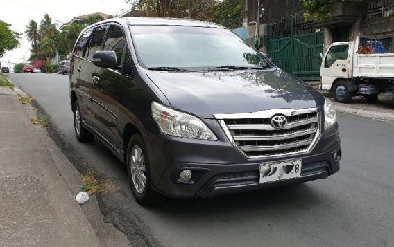 Selling 2nd Hand Toyota Innova 2014 in Quezon City-1