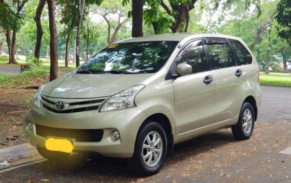 Selling Toyota Avanza 2014 Automatic Gasoline in Quezon City-2