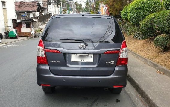 Selling 2nd Hand Toyota Innova 2014 in Quezon City-5