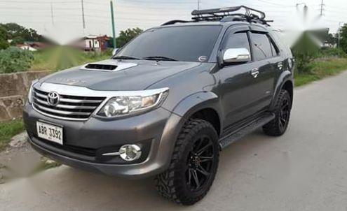 Toyota Fortuner 2015 Manual Diesel for sale in Manila-1