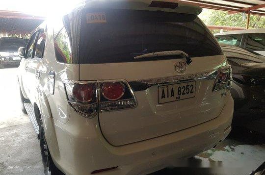 Selling White Toyota Fortuner 2015 in Pasig-4