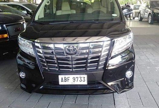 2nd Hand Toyota Alphard 2016 at 30000 km for sale in Makati-6
