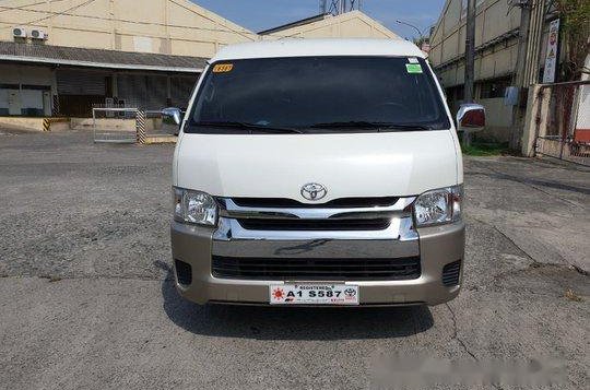 Selling White Toyota Hiace 2018 in Pasig-1