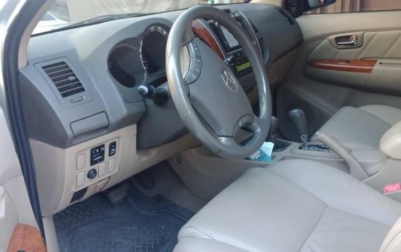 2nd Hand Toyota Fortuner 2010 Automatic Diesel for sale in Quezon City-4