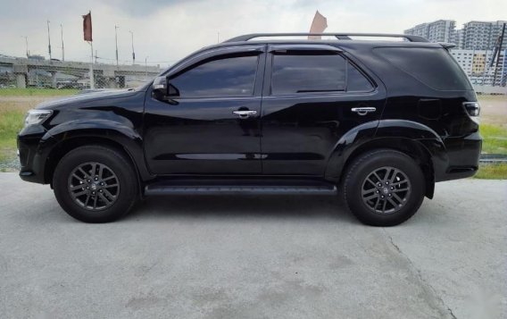 Sell Black 2015 Toyota Fortuner at 81000 km in Makati-2