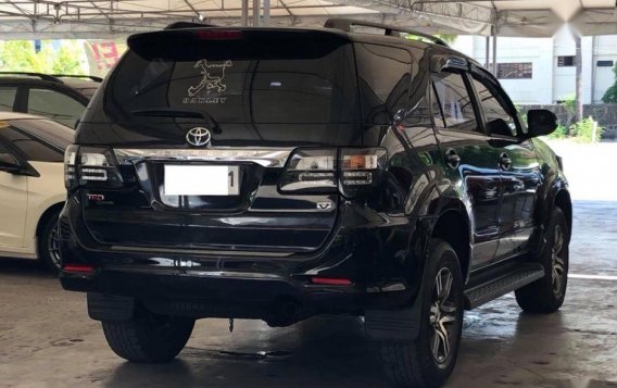 Selling Toyota Fortuner 2015 Automatic Diesel in Makati-5