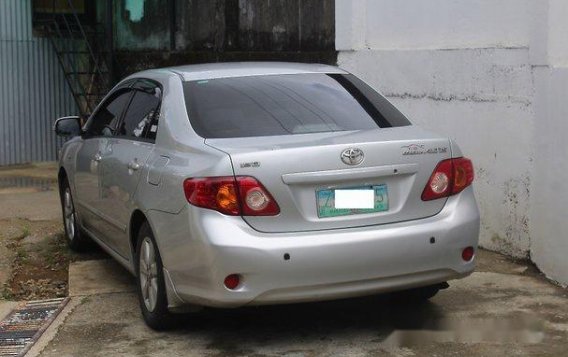 Selling Silver Toyota Corolla Altis 2008 at 89908 km-9