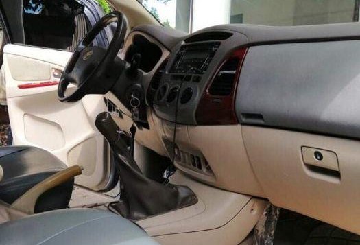 2nd Hand Toyota Innova 2006 Manual Diesel for sale in Cagayan de Oro-5
