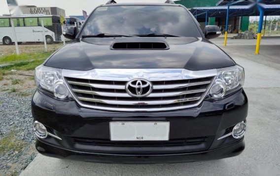 Sell Black 2015 Toyota Fortuner at 81000 km in Makati-1